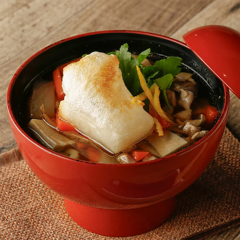 ＜1/4～1/15限定＞<br>新春 特製お雑煮うどん<br>1,300円(税込)