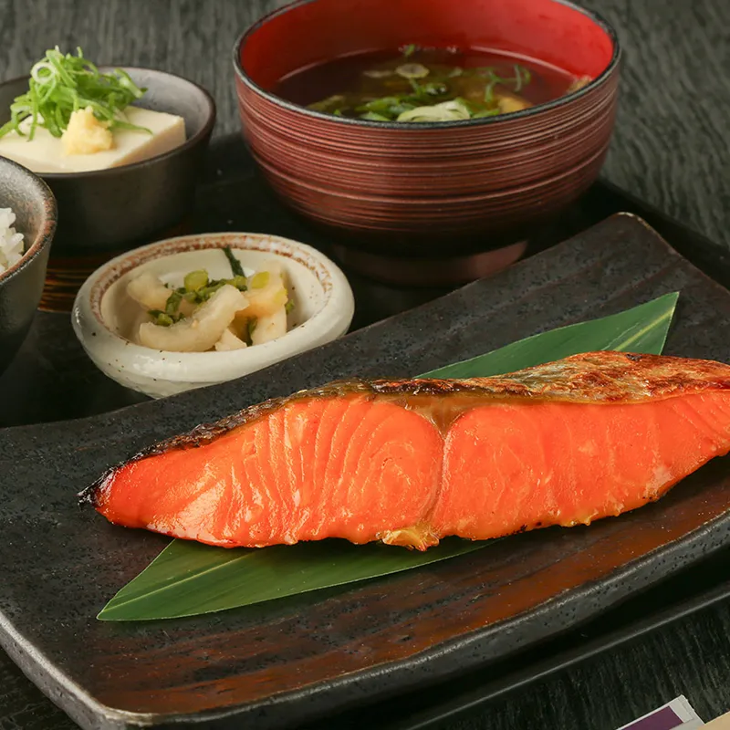 ＜ランチ＞<br>厳選 銀鮭の西京焼き定食<br>1,650円(税込)